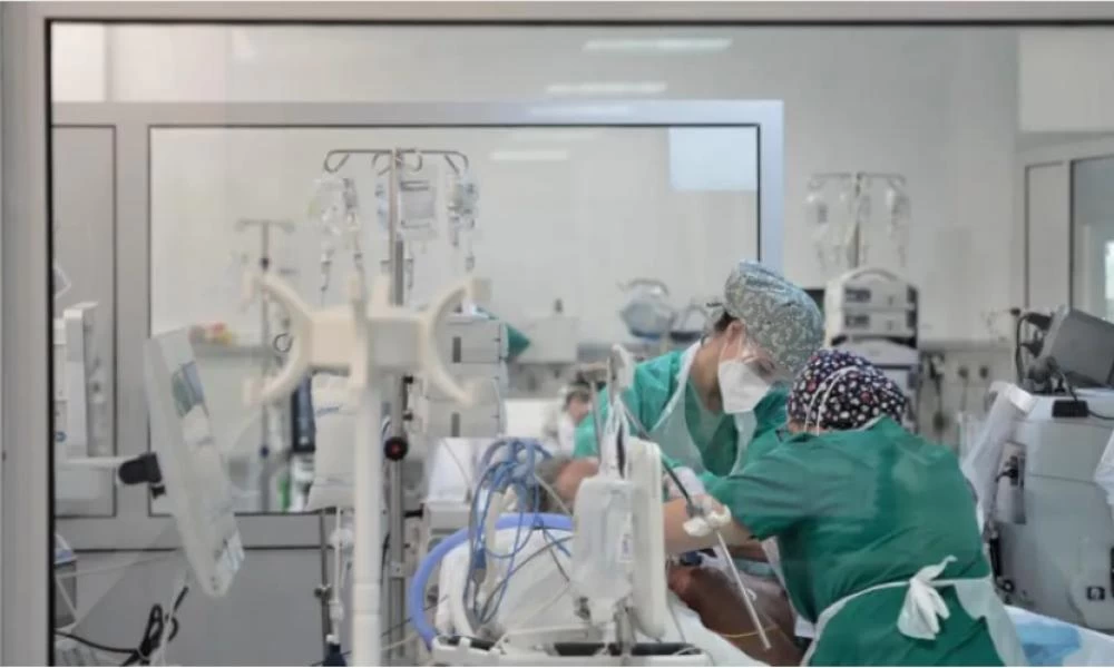 ΗΠΑ: Τετραπλασιάστηκαν οι νοσηλείες παιδιών με συμπτώματα Covid στη Νέα Υόρκη